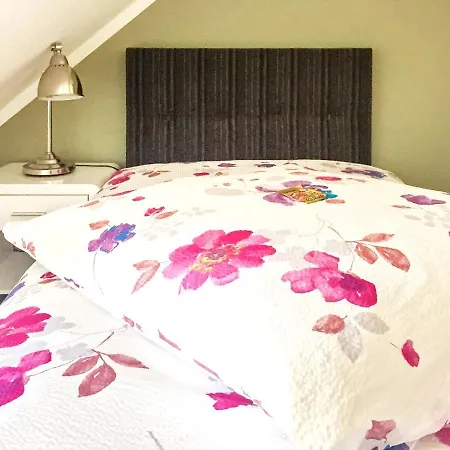 With 2 Bedrooms In Meissen, With Wonderful City View And Wifi *
